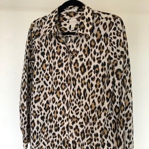 Chico's no-iron leopard print blouse